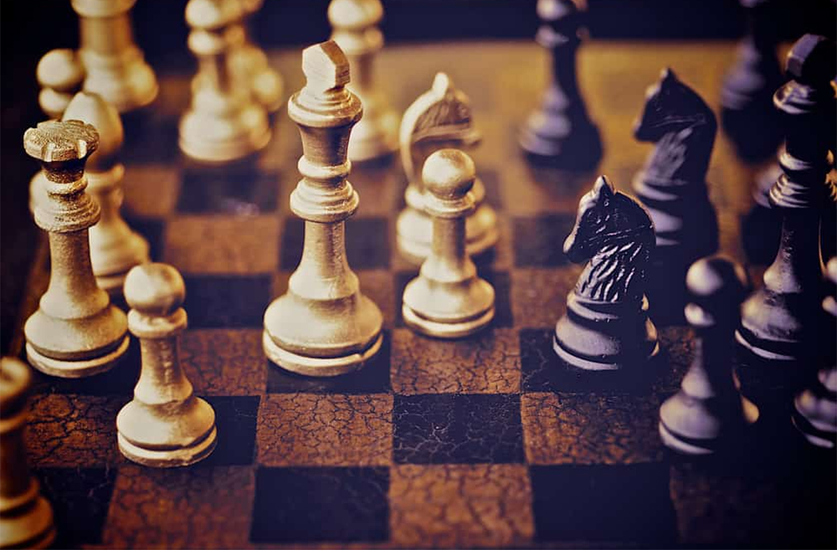 Black and White Chess Set